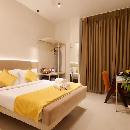 Hotel Varuna Benares Buitenkant foto
