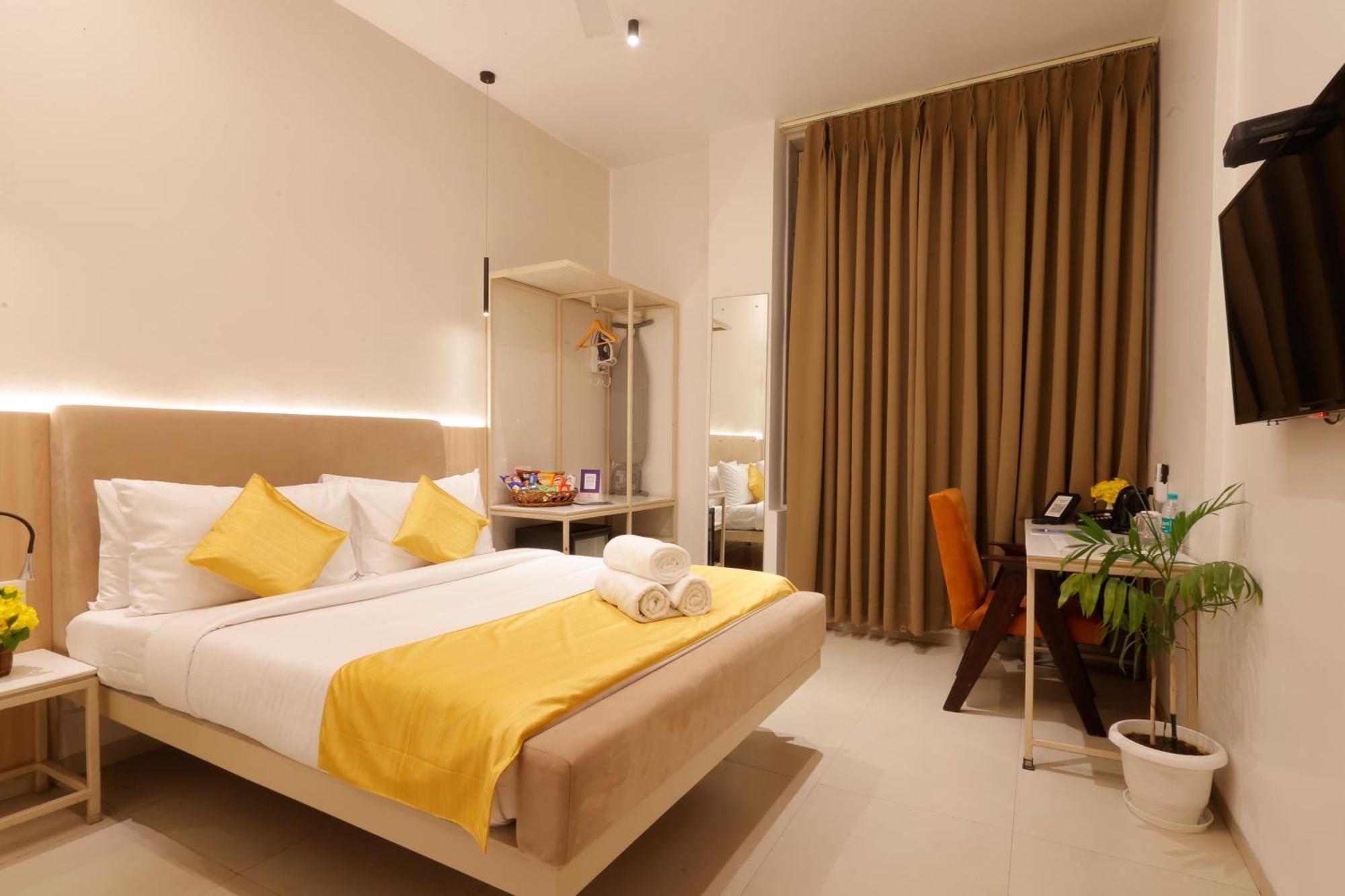 Hotel Varuna Benares Buitenkant foto