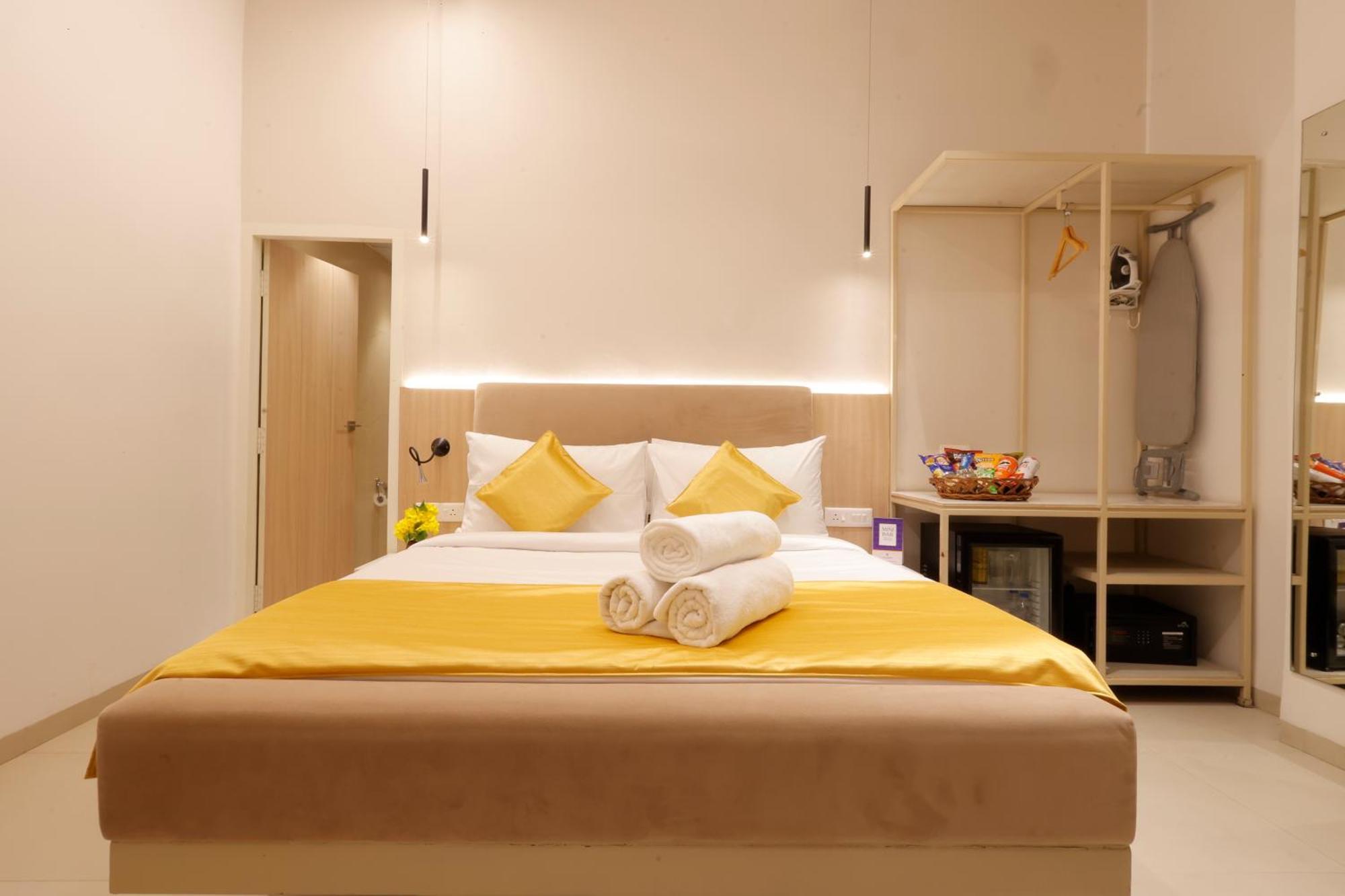 Hotel Varuna Benares Buitenkant foto