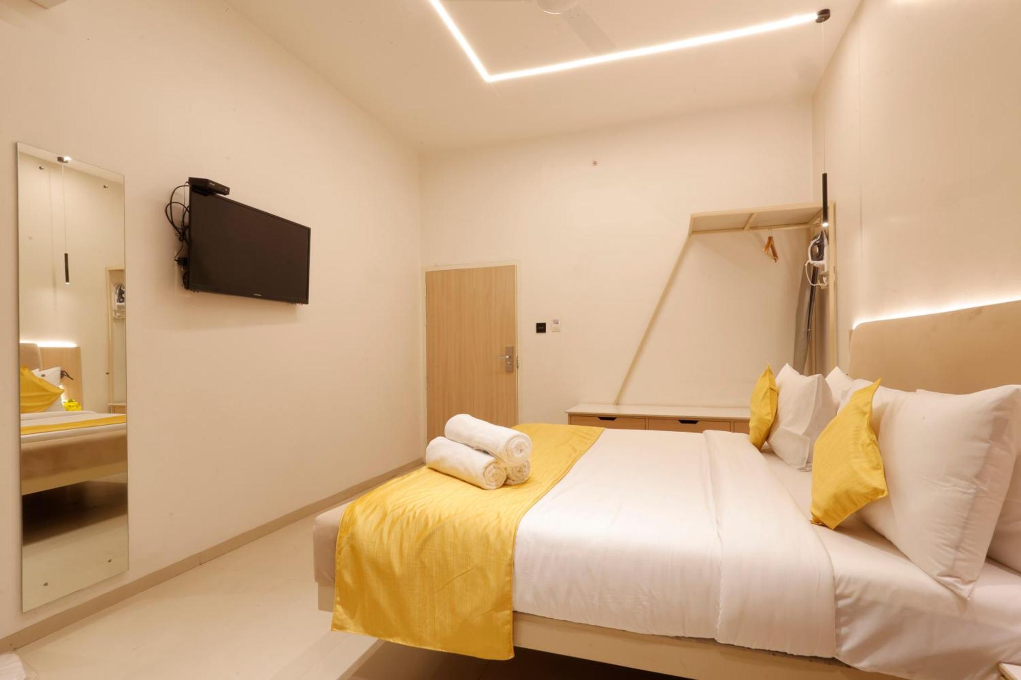 Hotel Varuna Benares Buitenkant foto